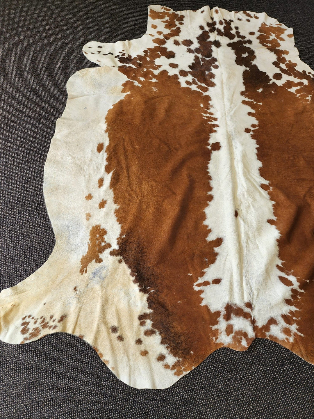 Specked Brown Cowhide Rug #1297