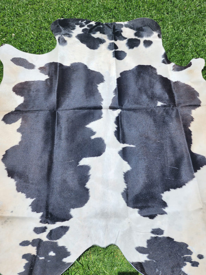 Black Cowhide Rug #1425