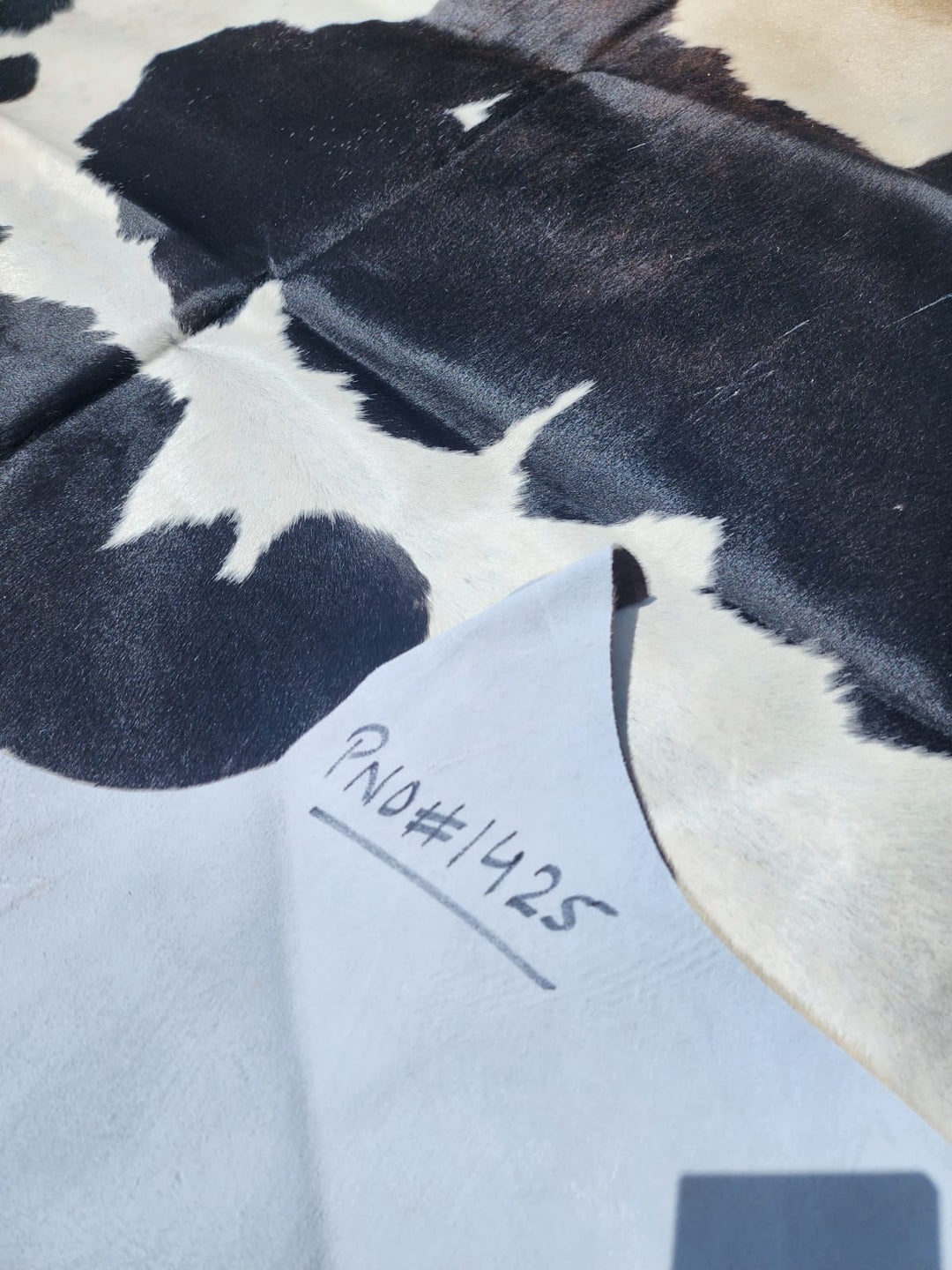 Black Cowhide Rug #1425