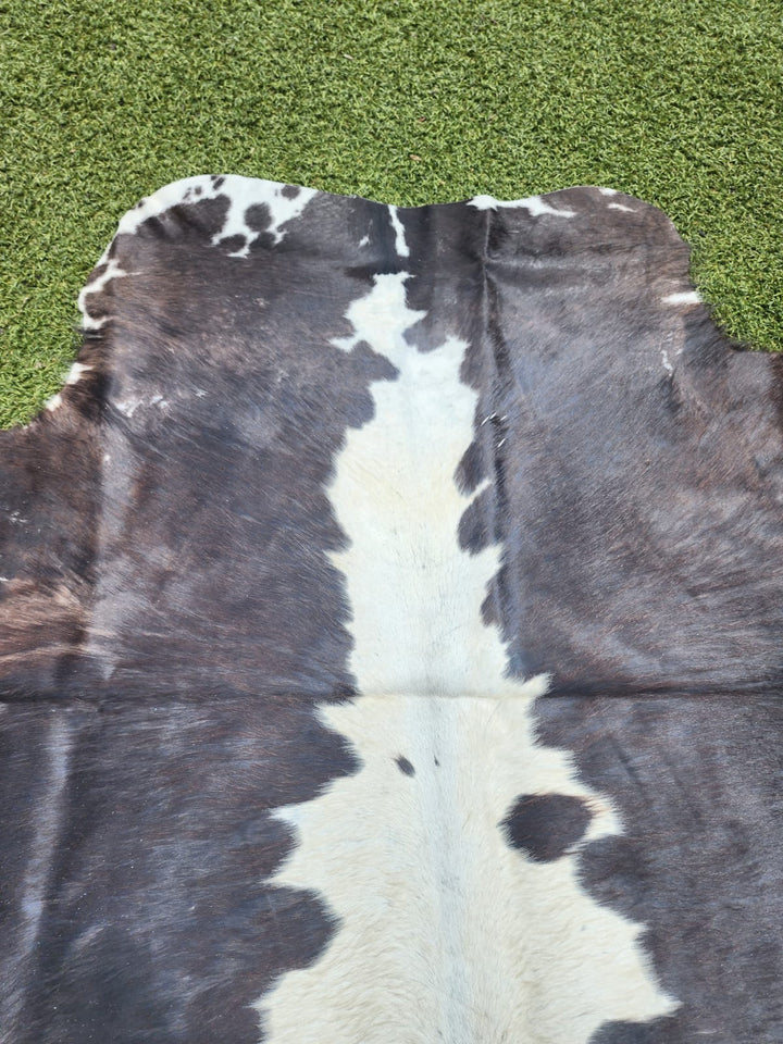 Black N White Cowhide Rug #1423